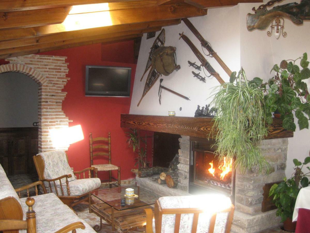 Hotel Rural Los Frutales Cercedilla Exterior foto